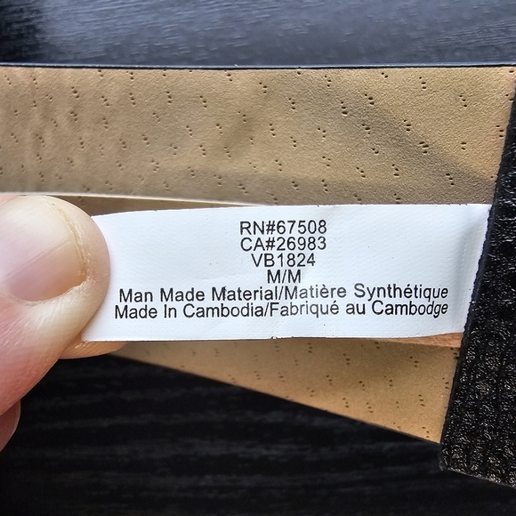 Vince Camuto Black Belt Bag w/ Gold Tone Accents Women's Size M - Picture 8 of 9